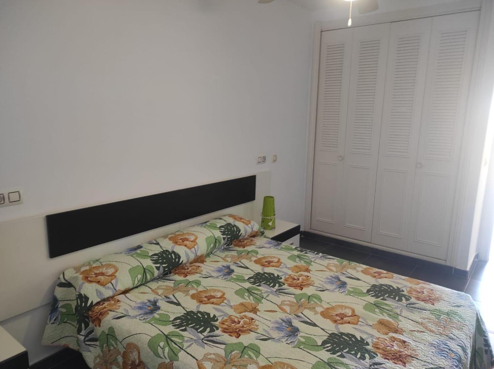 Home 1Ra Linea 31 Vera Luaran gambar